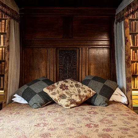 Semesterbostad Lonsdale House