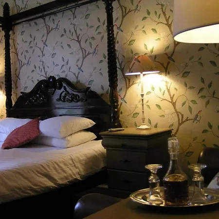 別荘 Lonsdale House *