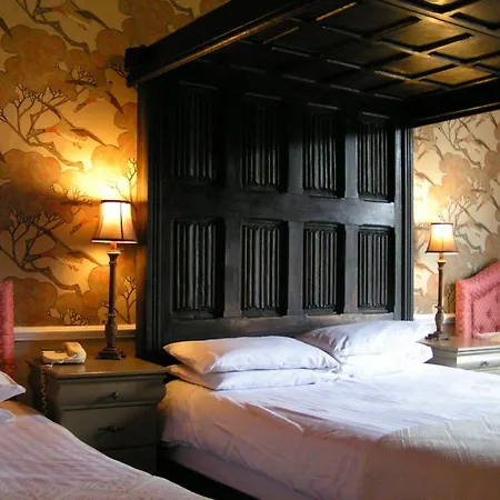 別荘 Lonsdale House