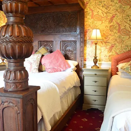 別荘 Lonsdale House