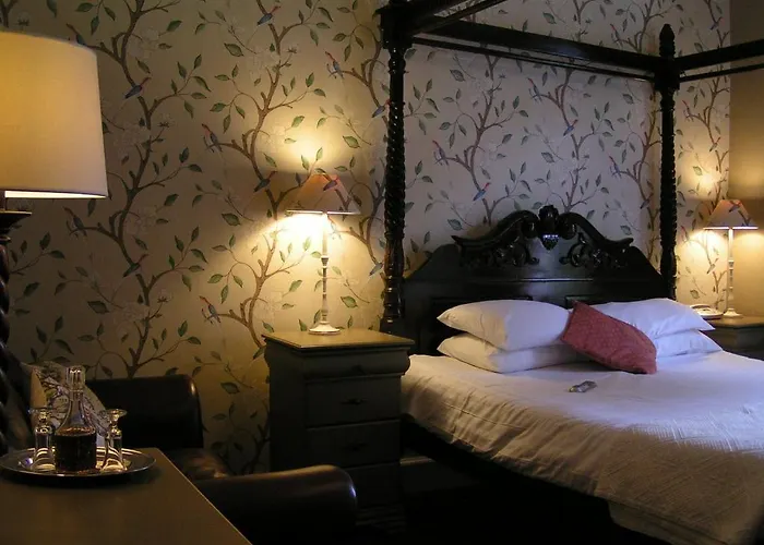 Lonsdale House 度假居 *